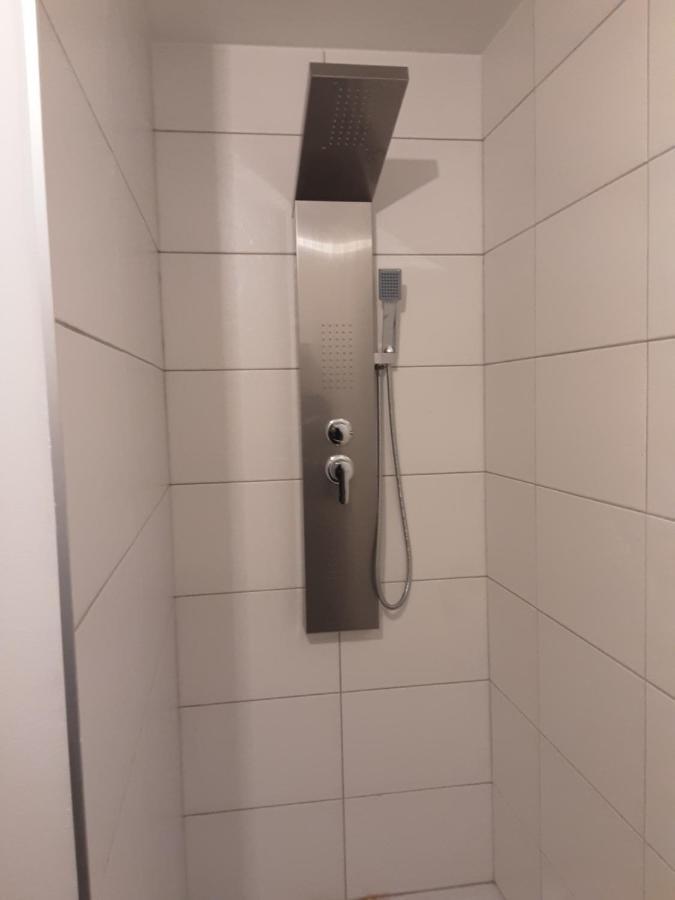 Ferienwohnung T Karraet Maasmechelen Exterior foto