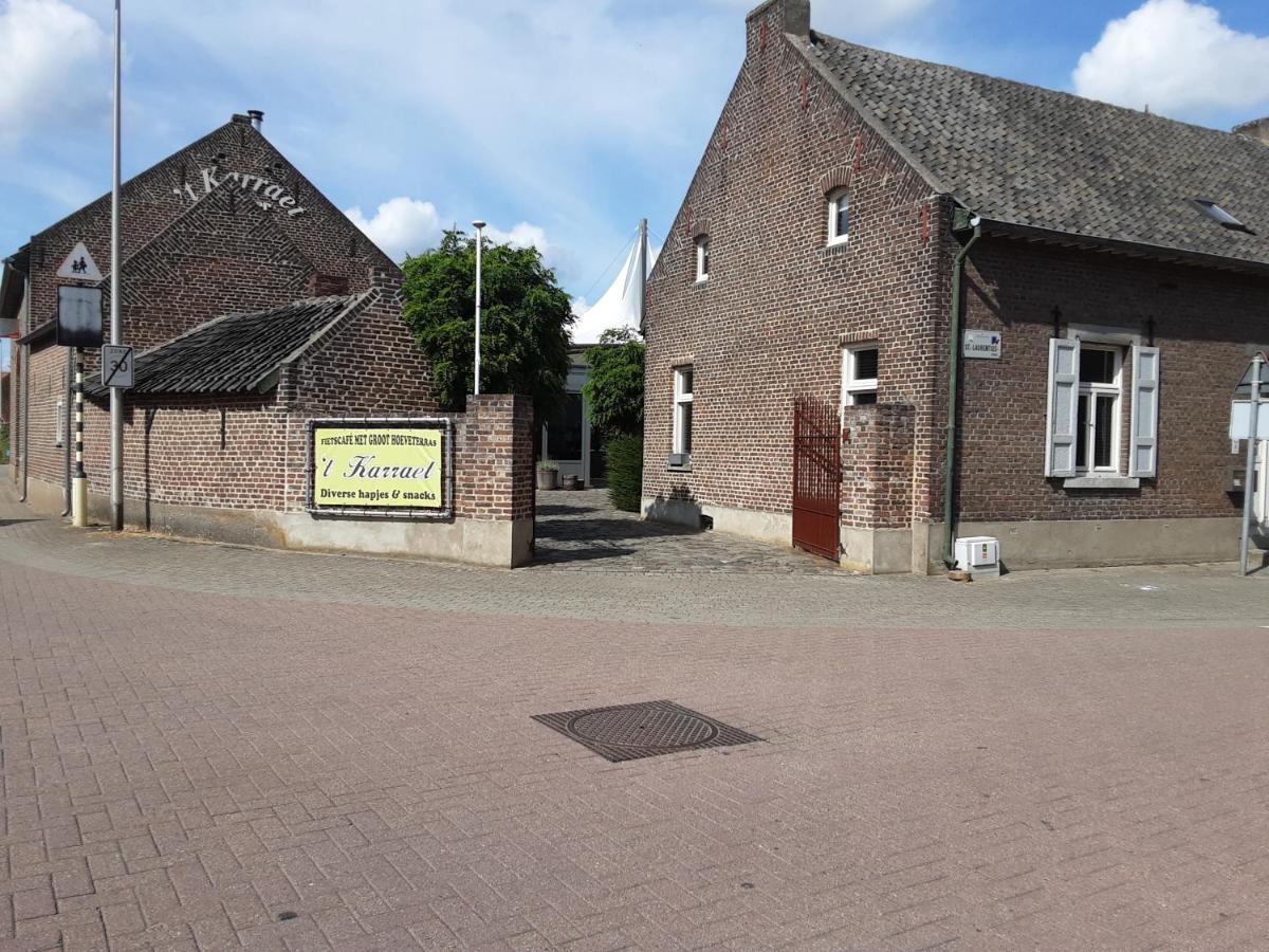 Ferienwohnung T Karraet Maasmechelen Exterior foto