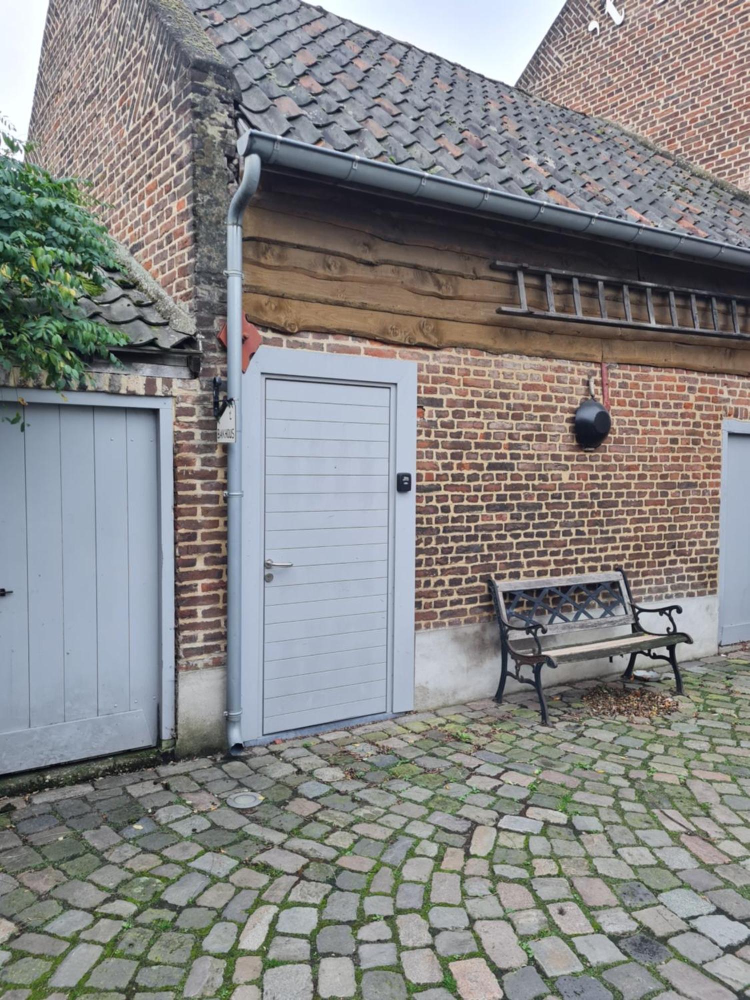 Ferienwohnung T Karraet Maasmechelen Exterior foto